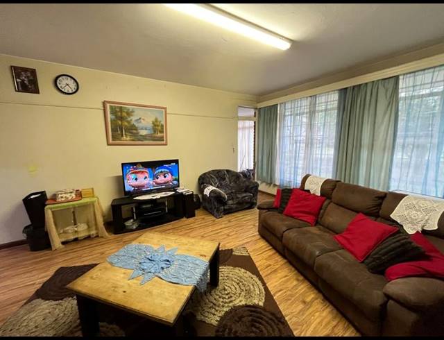 2 BEDROOM APARTMENT FOR SALE IN CULEMBORG PARK